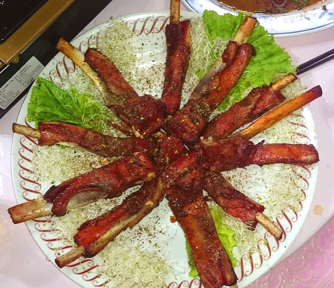 韓湘館小吃部活海鮮羊肉火鍋餐廳