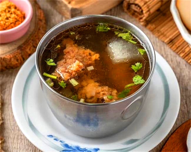 阿欽肉燥飯.米糕/屏東東港美食
